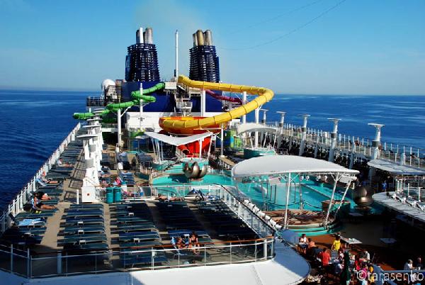 Фото круизный лайнер "NCL Epic"