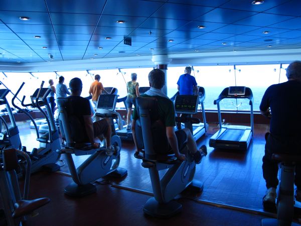 Морской круиз лайнер MSC Musica