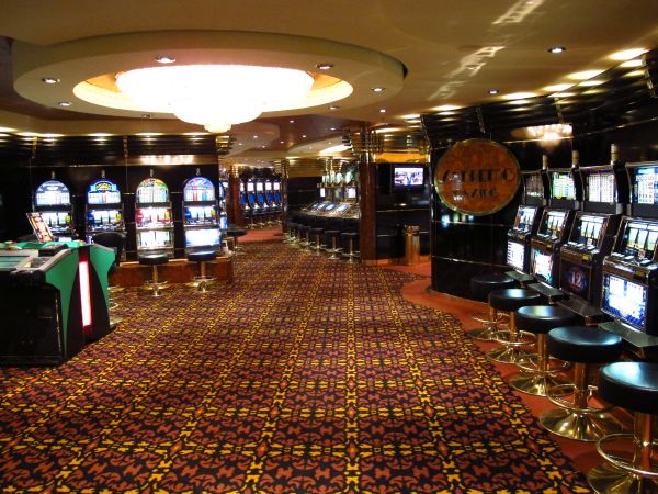 Морской круиз лайнер MSC Musica