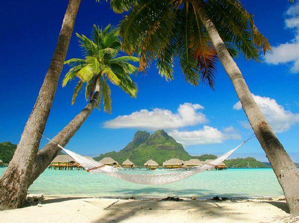 Бора-Бора - странное место посреди Тихого океана