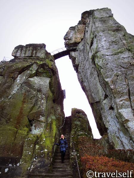 Экстернштайне скалы молельни фото