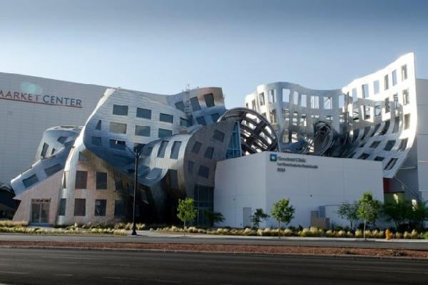 Найбільш незвичайні будівлі фото