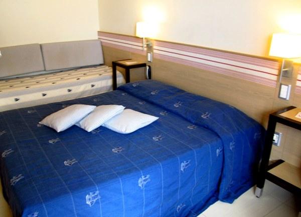 Номер отель для отдыха с детьми Esperides Beach 4* (Родос, Греция)