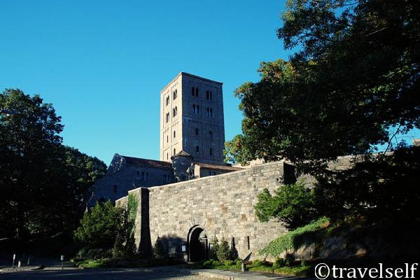 museum of medieval art Cloisters photo