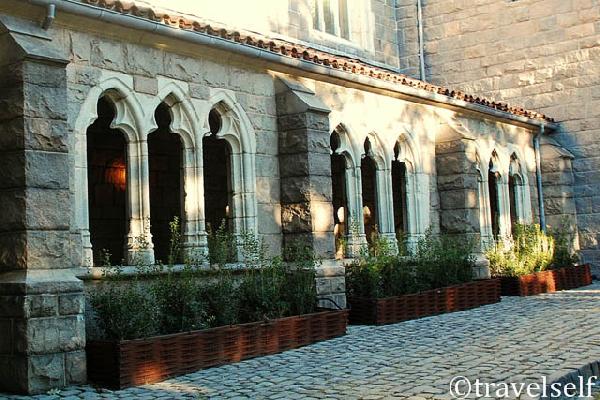 The Cloisters photo New York